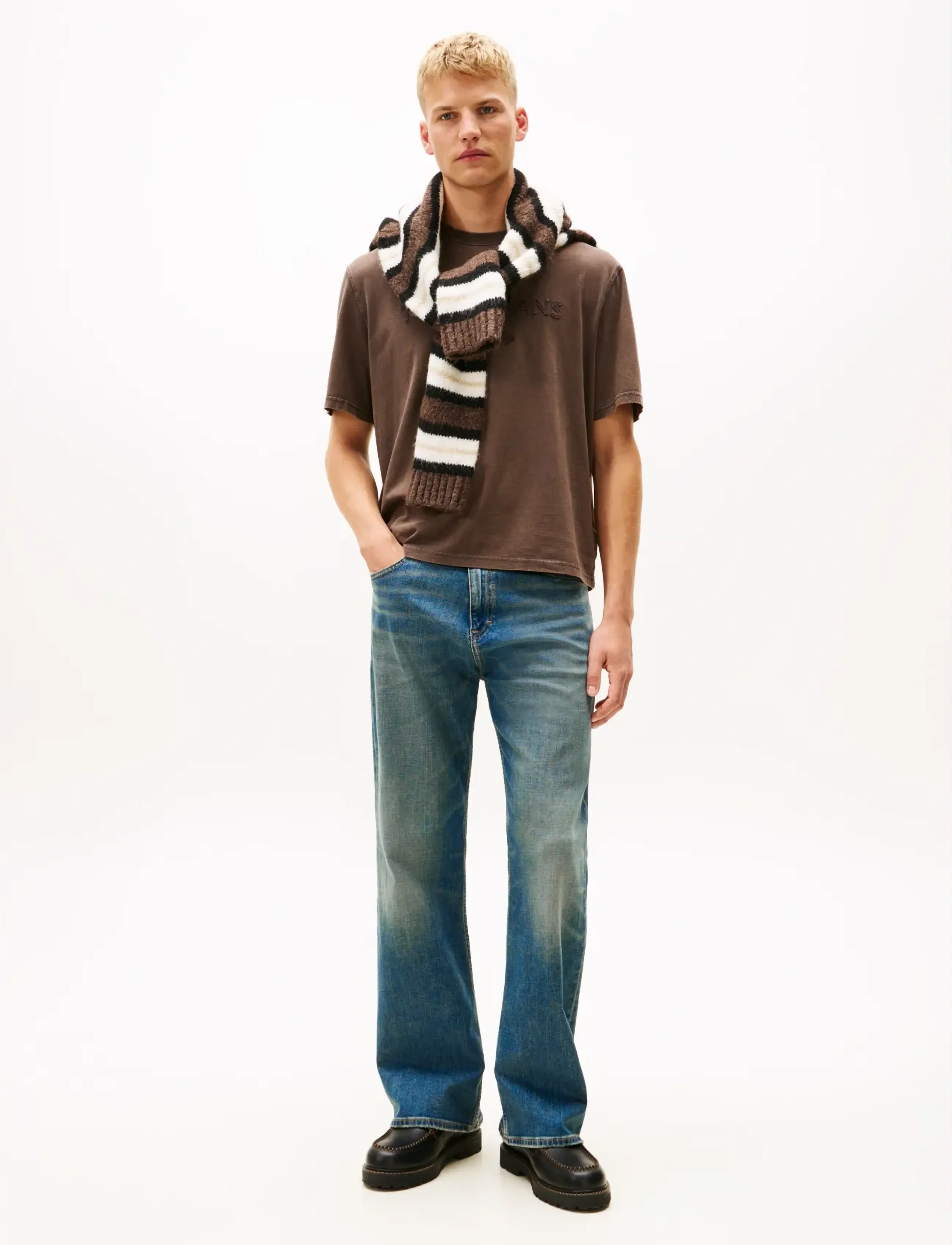 Tommy Jeans - TJM 90S NEW CLASSICS SS TEE - kortærmede t-shirts - black walnut - 2