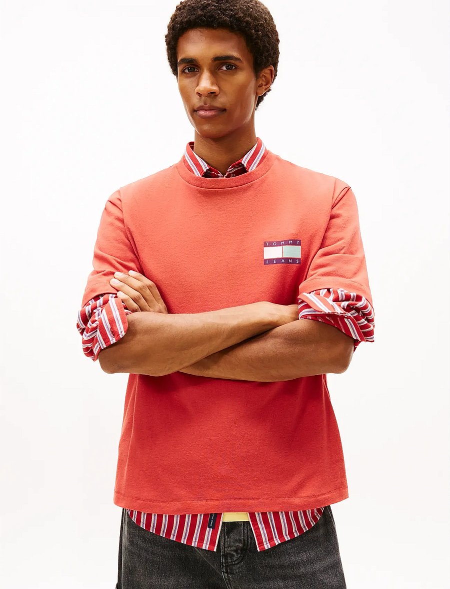 Tommy Jeans - TJM 90S PEAKS BACKPRINT SS TEE - kurzärmelige t-shirts - terracotta red - 0