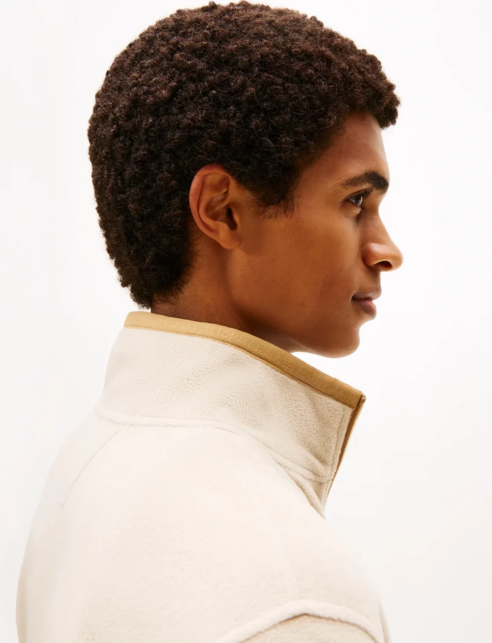 Tommy Jeans - TJM REG S FLAG POLAR FLEECE QZ - neuleet joissa puolipitkä vetoketju - gulf sand - 4