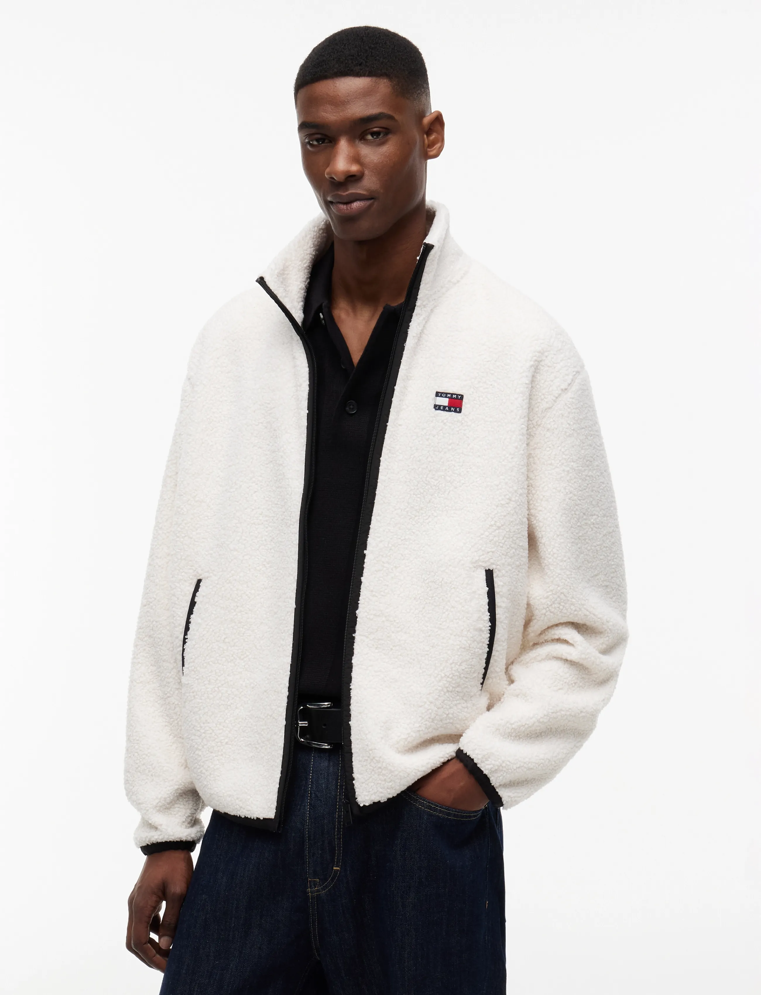 Tommy Jeans TJM RLX BADGE ZIP-THRU TEDDY EXT - Kläder - CREAM / cream