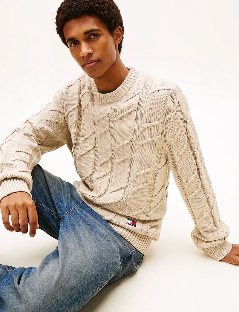 Tommy Jeans - TJM REG CHUNKY CABLE KNT SWT EXT - rundhalsad - gulf sand - 4