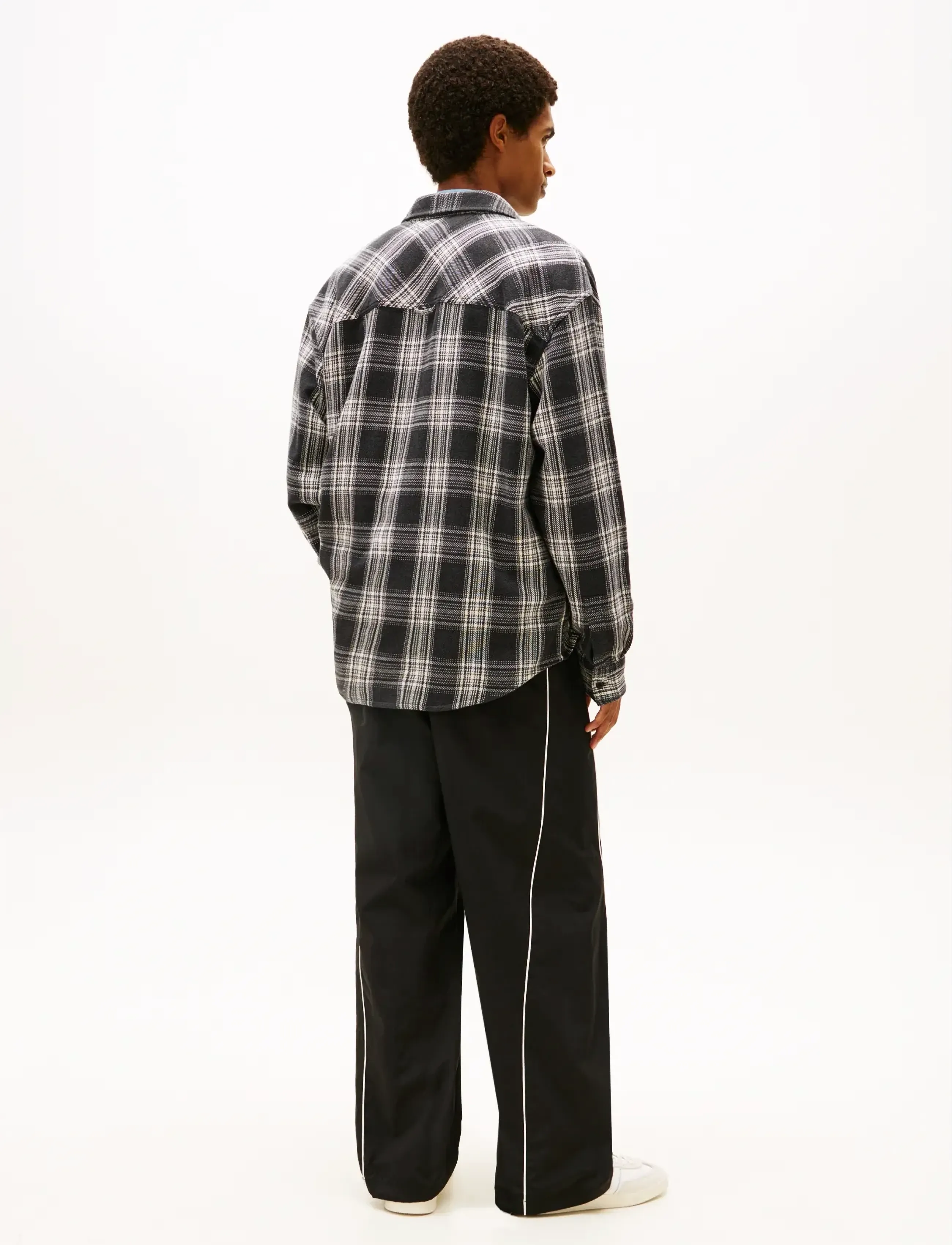 Tommy Jeans - TJM RLX CHECK BRUSHED OS EXT - rutiga skjortor - black check - 3
