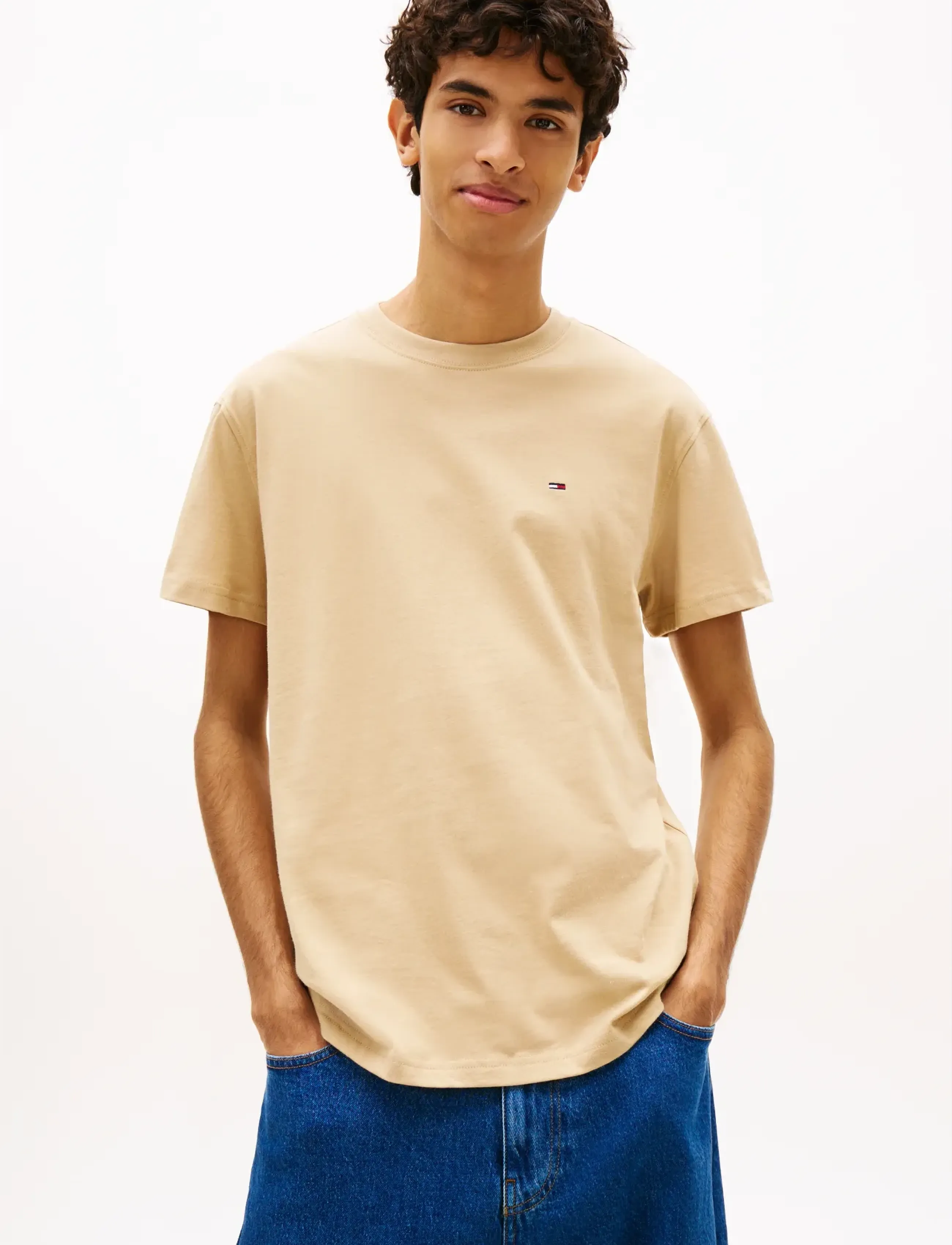 Tommy Jeans TJM REG SFLAG SS TEE EXT - Tommy Hilfiger - GENTLE GOLD / beige