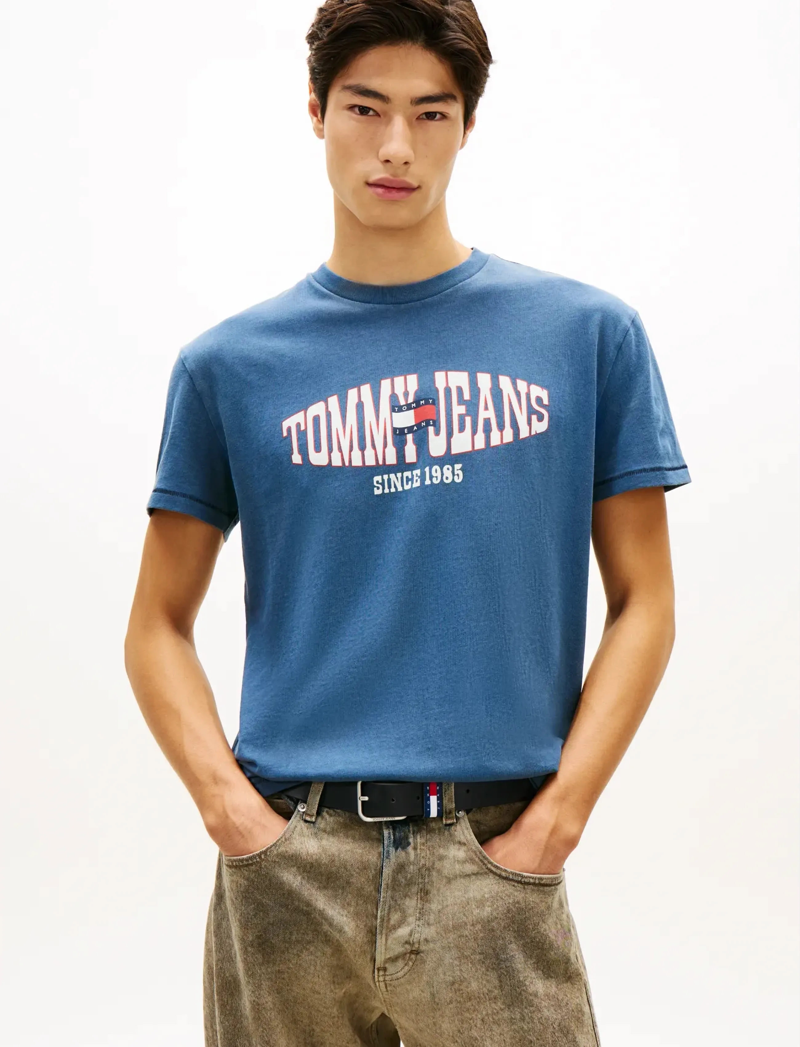 Tommy Jeans TJM REG LA WAVING FLAG EXT - T-shirts - DARK NIGHT NAVY / blue