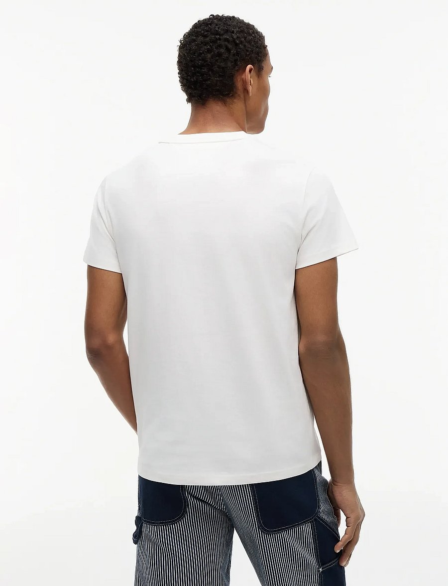 Tommy Jeans - TJM SLIM SIGN CHEST SS TEE EXT - short-sleeved t-shirts - ancient white - 2