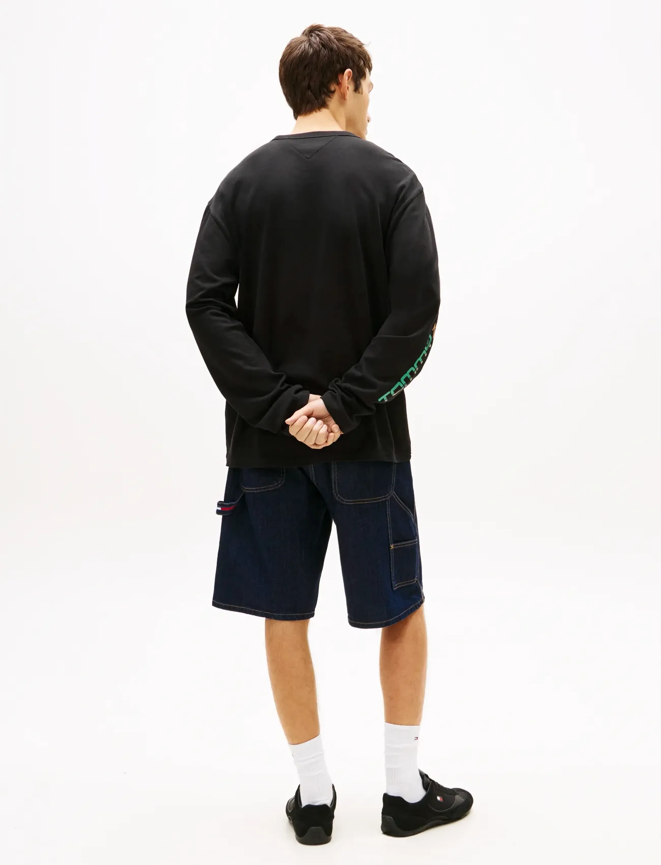 Tommy Jeans - TJM RLX LA LS TEE - langærmede t-shirts - black - 2