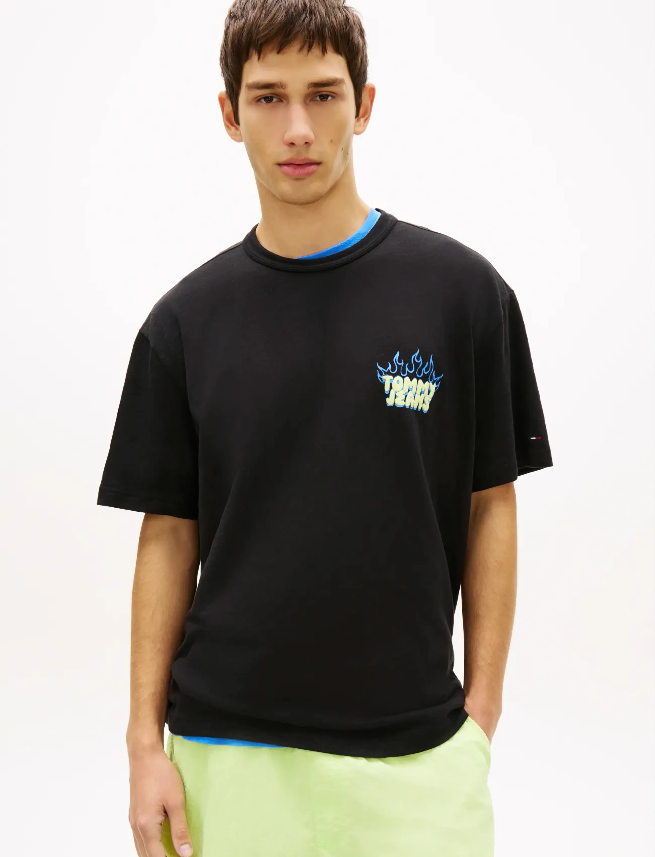 Tommy Jeans TJM RLX BUBBLE FLAME SS TEE - T-skjorter - BLACK / black