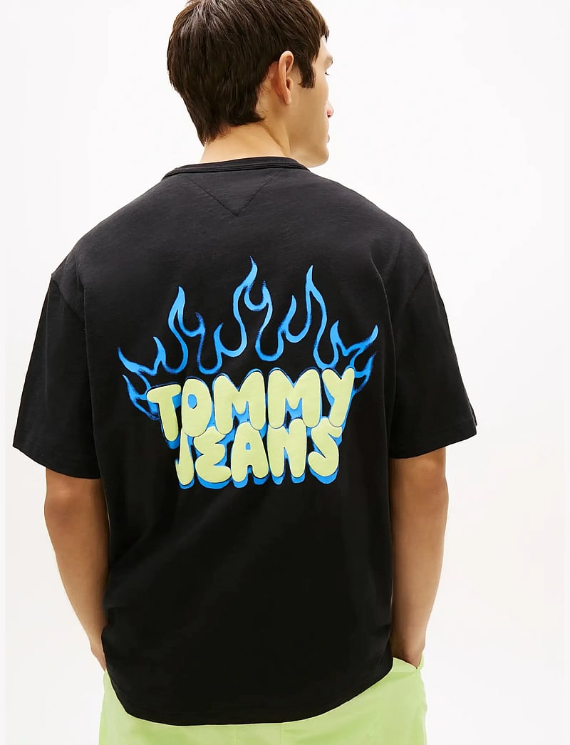 Tommy Jeans - TJM RLX BUBBLE FLAME SS TEE - kurzärmelig - black - 4