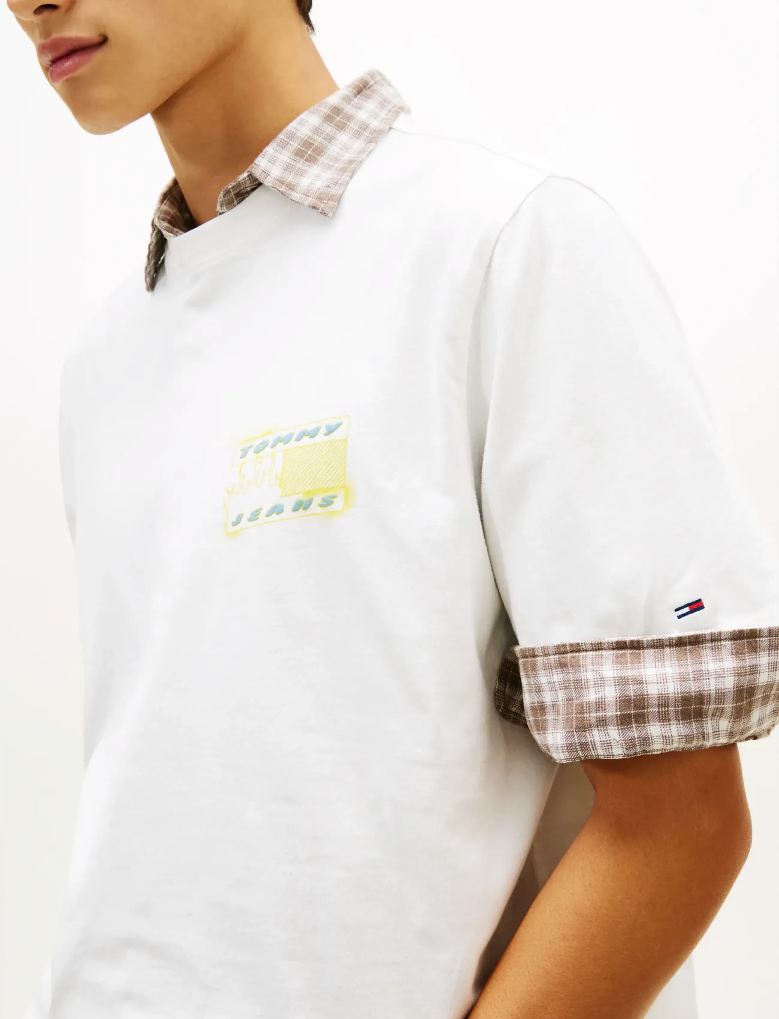 Tommy Jeans - TJM 90S BUBBLE FLAG SS TEE - short-sleeved t-shirts - ecru - 4