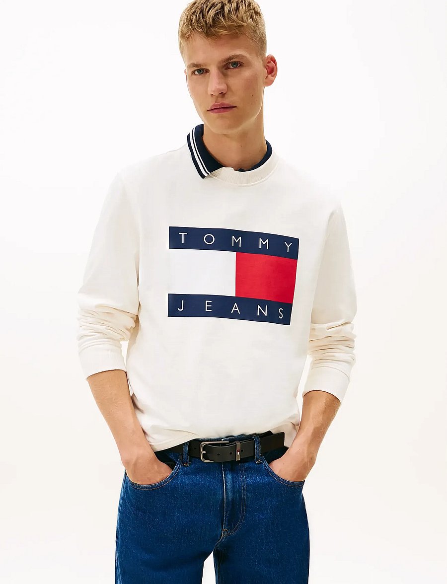 Tommy Jeans - TJM REG BIG FLAG CNECK - shop efter stil - ancient white - 0