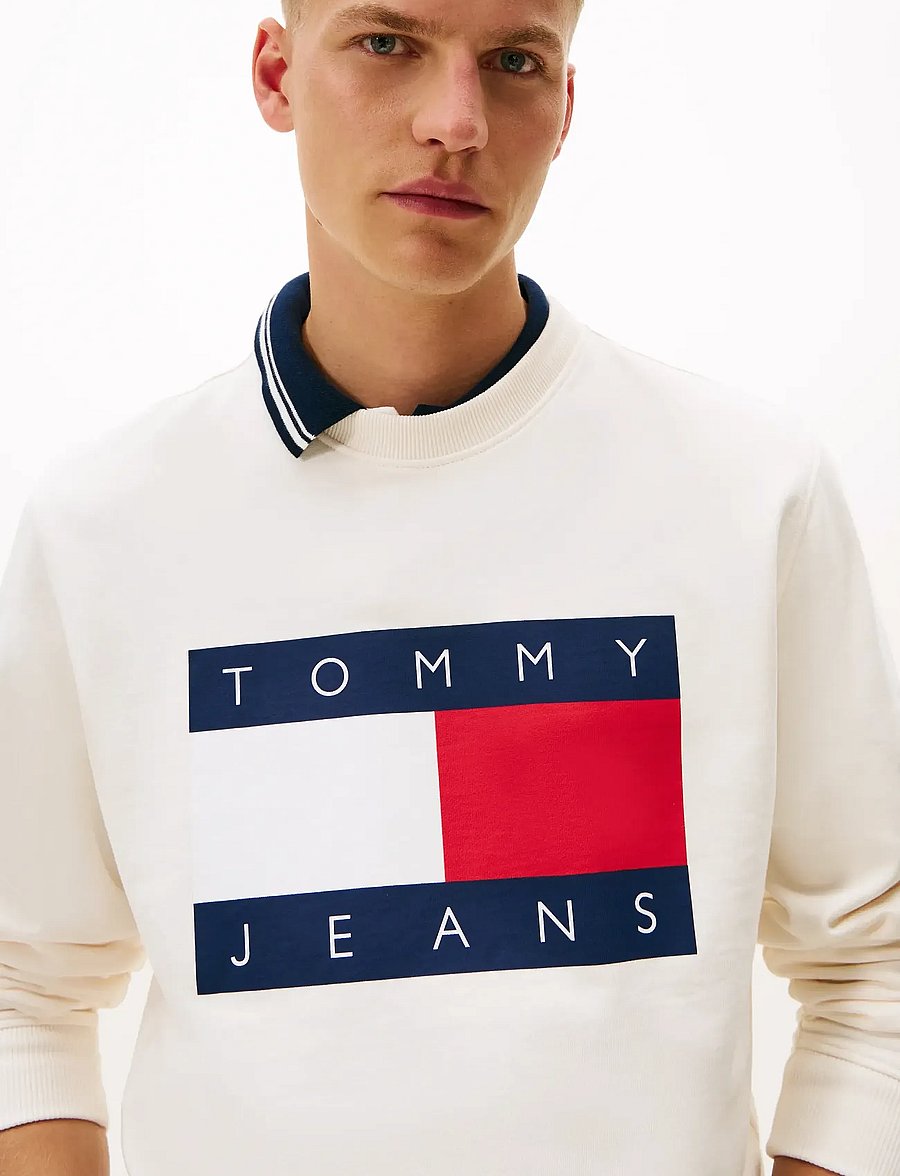 Tommy Jeans - TJM REG BIG FLAG CNECK - shop efter stil - ancient white - 5