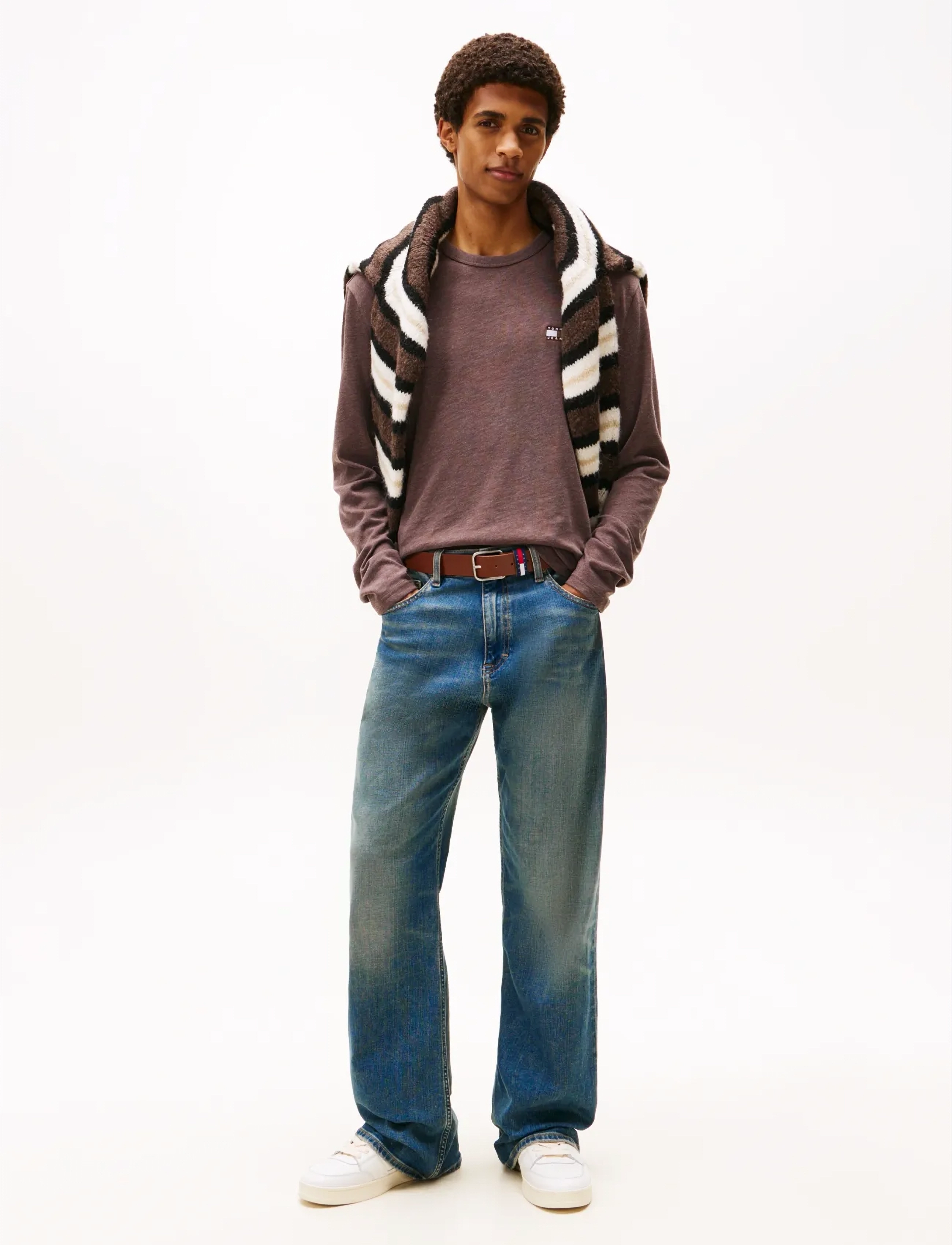Tommy Jeans - TJM REG BADGE TEE LS EXT - long-sleeved t-shirts - black walnut htr - 2