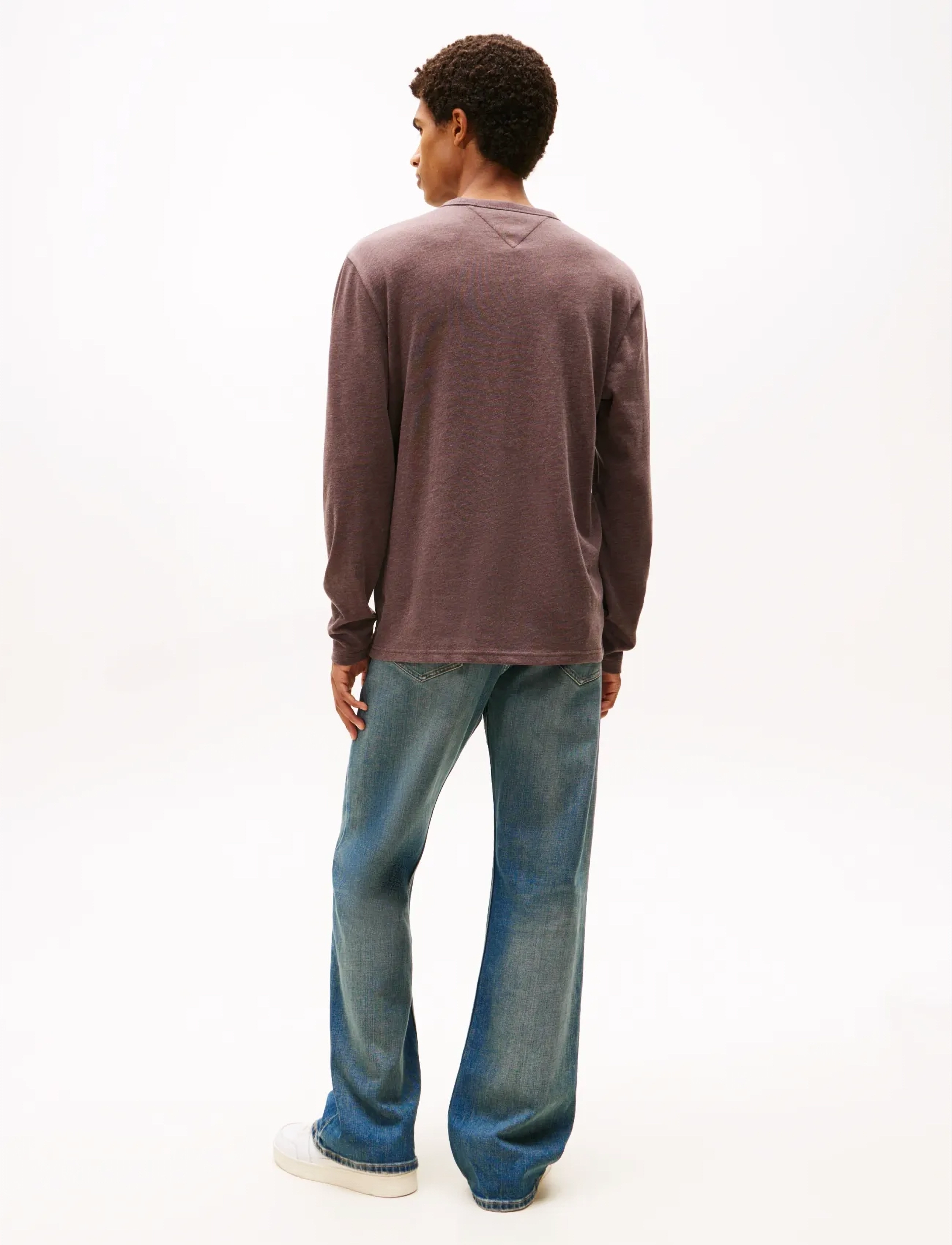 Tommy Jeans - TJM REG BADGE TEE LS EXT - long-sleeved t-shirts - black walnut htr - 3