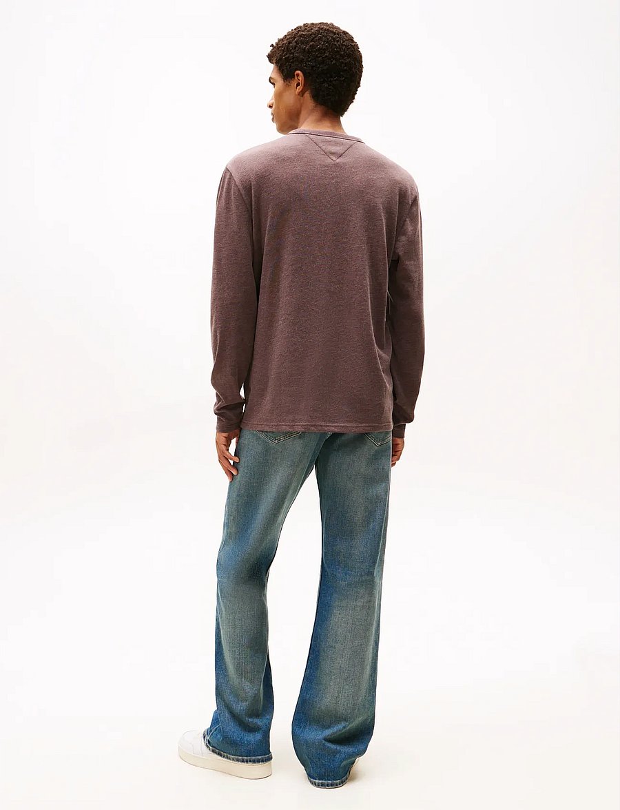 Tommy Jeans - TJM REG BADGE TEE LS EXT - pikkade varrukatega t-särgid - black walnut htr - 3