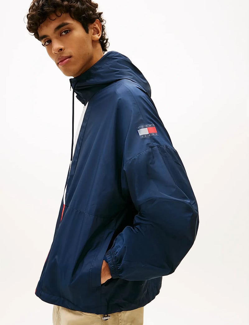 Tommy Jeans - TJM CHICAGO FLAG WINDBREAKER EXT - vårjackor - dark night navy - 5