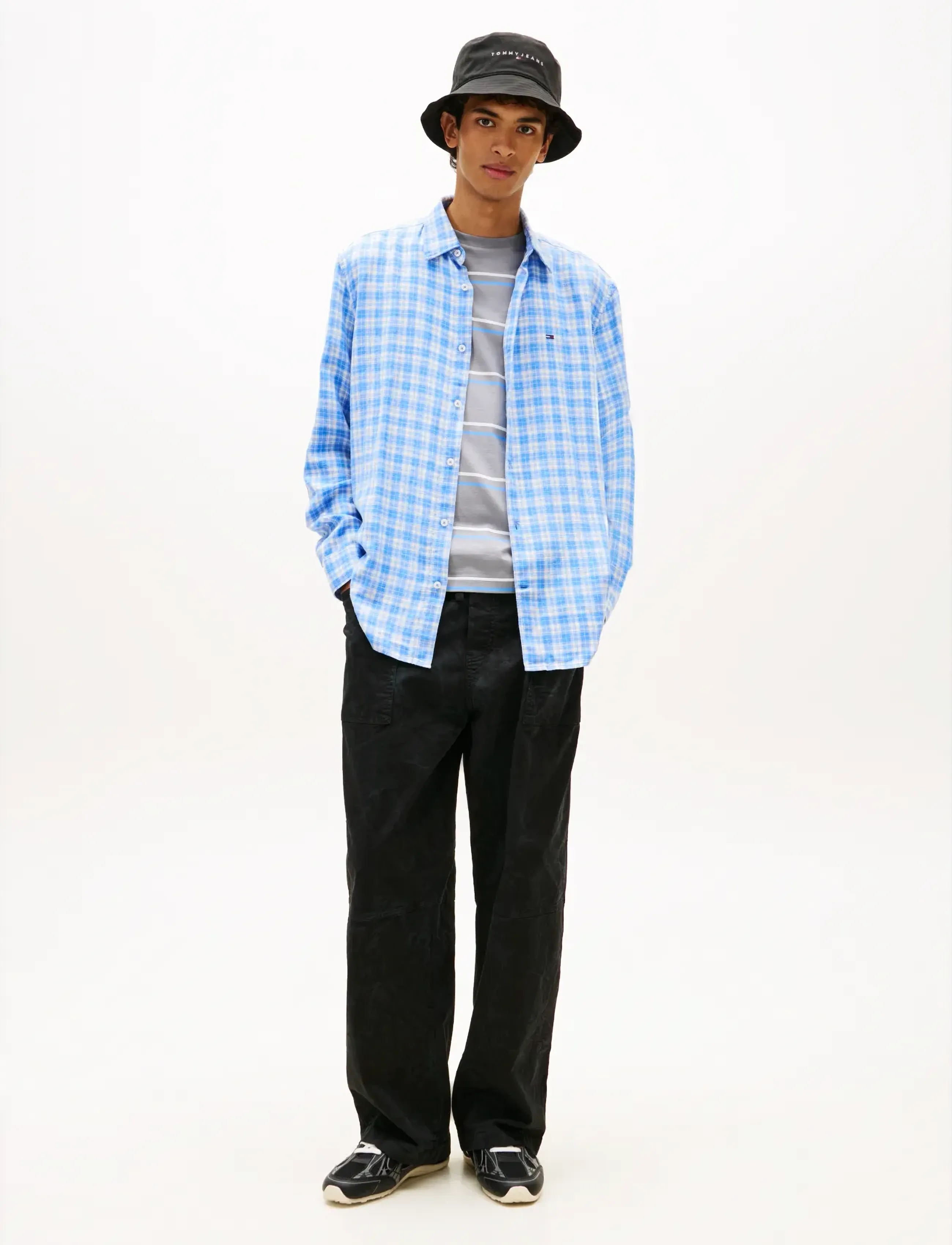 Tommy Jeans - TJM RLX LINEN BLEND CHECK SHIRT - ternede skjorter - blue twilight small check - 3