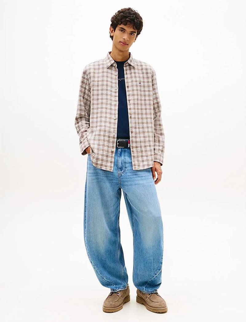 Tommy Jeans - TJM RLX LINEN BLEND CHECK SHIRT - checkered shirts - ivy mink small check - 3