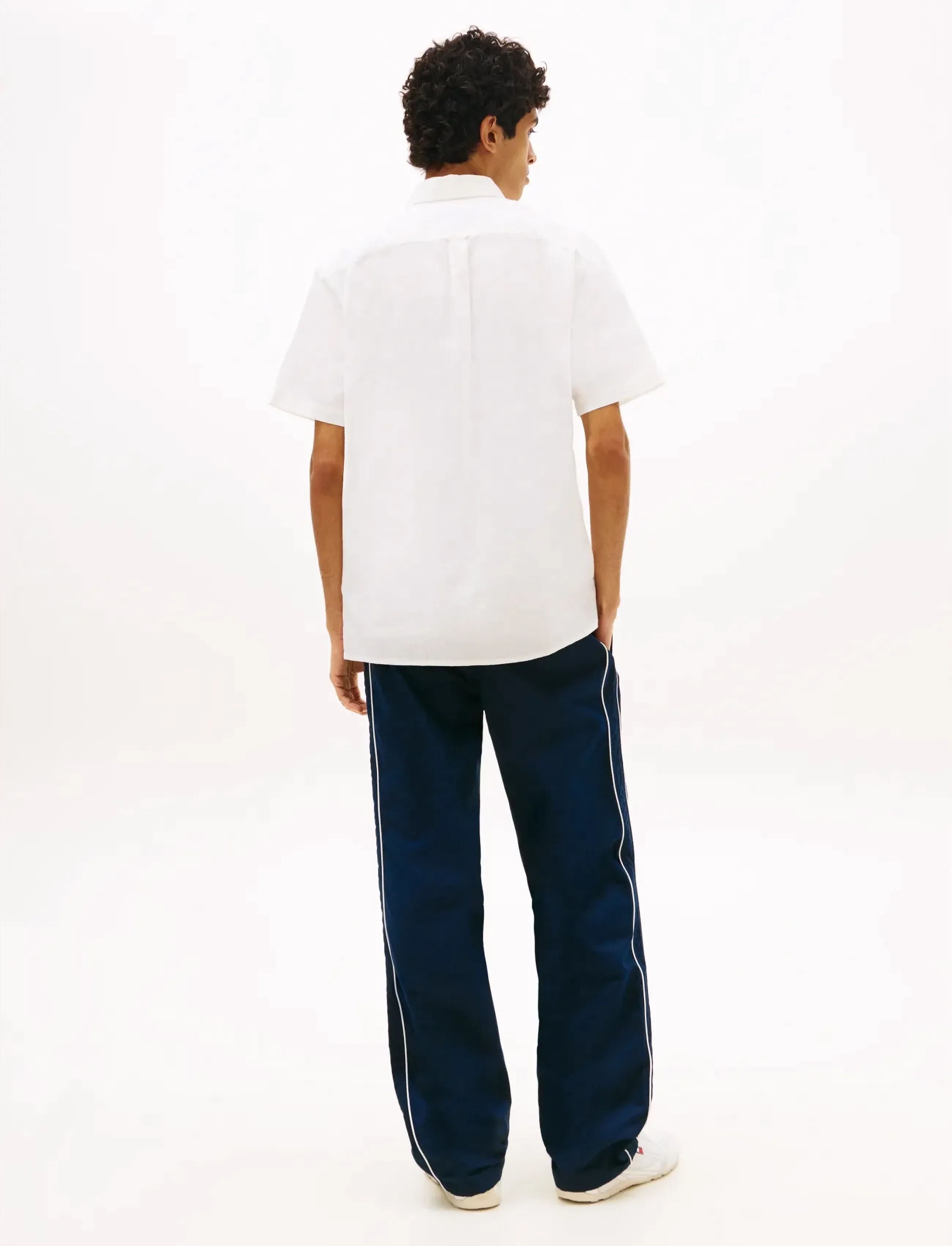 Tommy Jeans - TJM REG SEERSUCKER SHIRT EXT - chemises à manches courtes - ancient white - 2