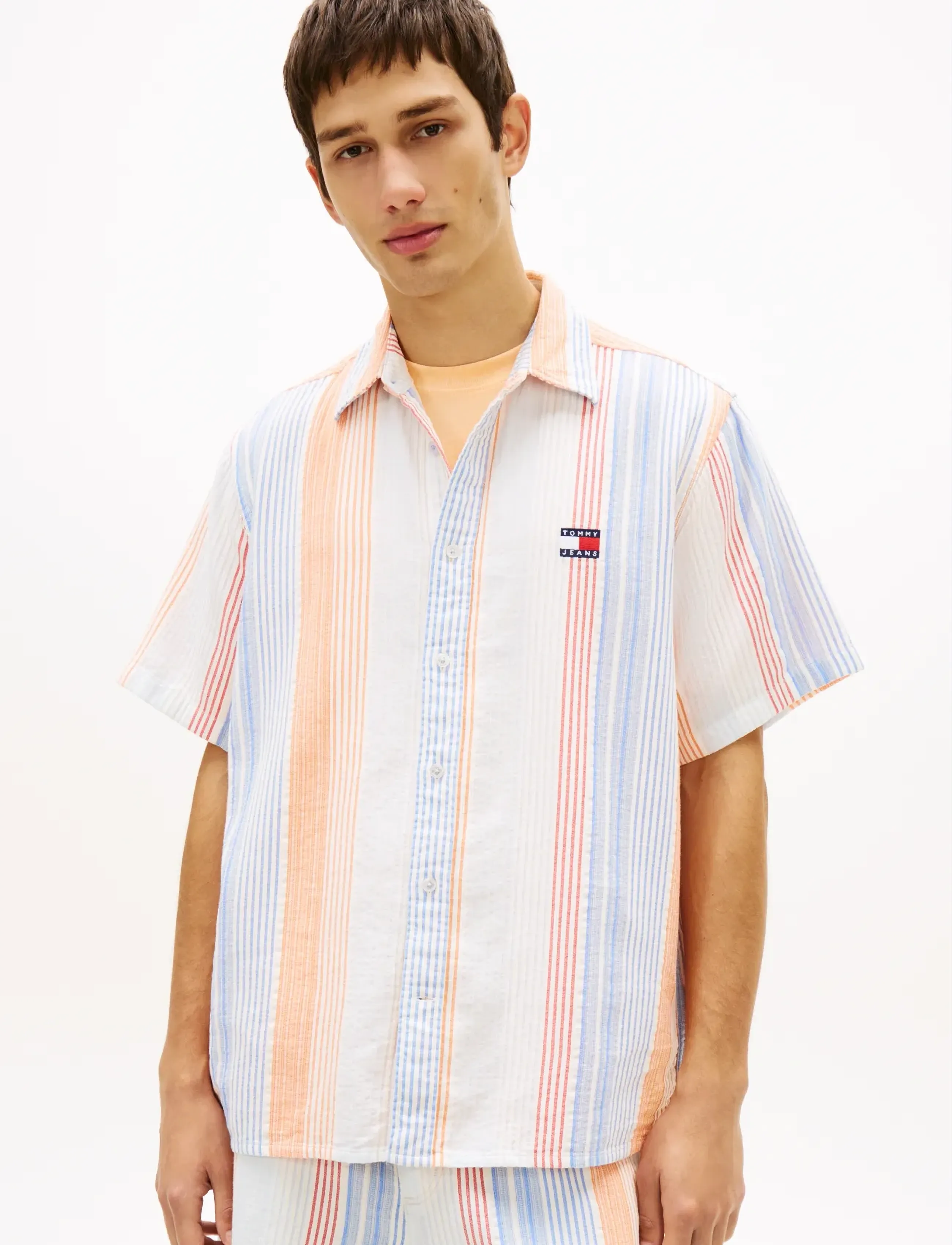Tommy Jeans TJM RLX STRIPE SS SHIRT EXT - Kurzarmhemden - ANCIENT WHITE STRIPES / multi