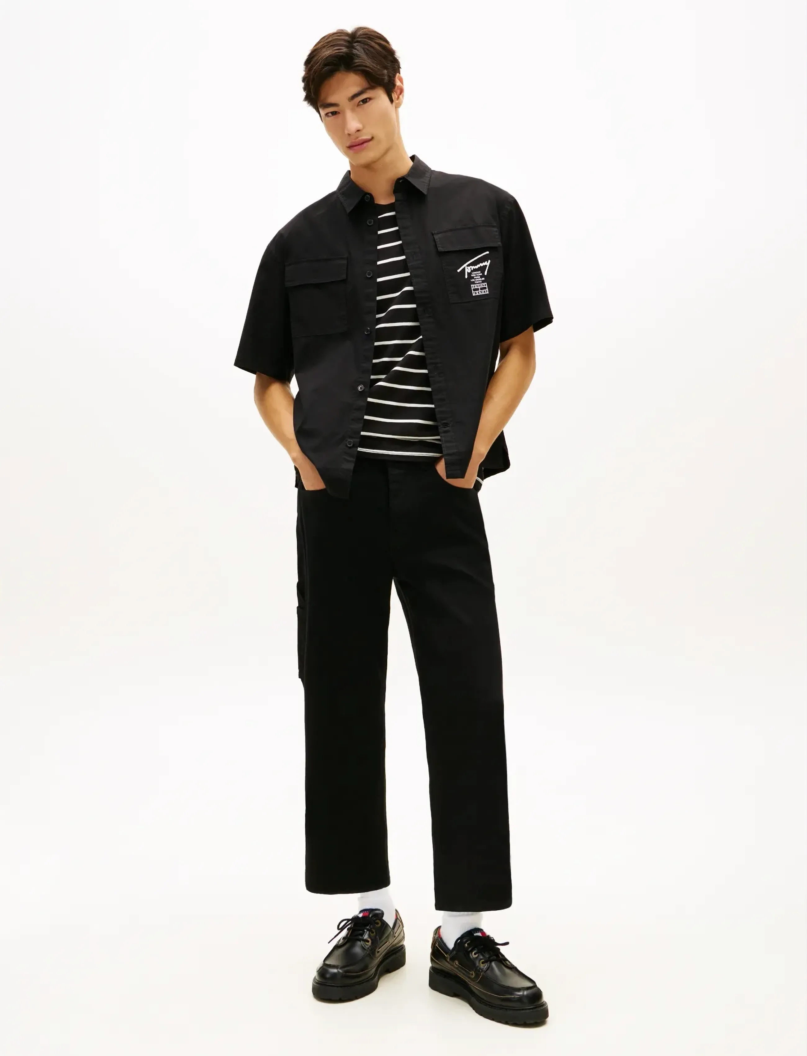 Tommy Jeans - TJM BOXY SKATER SHIRT - kortærmede skjorter - black - 3