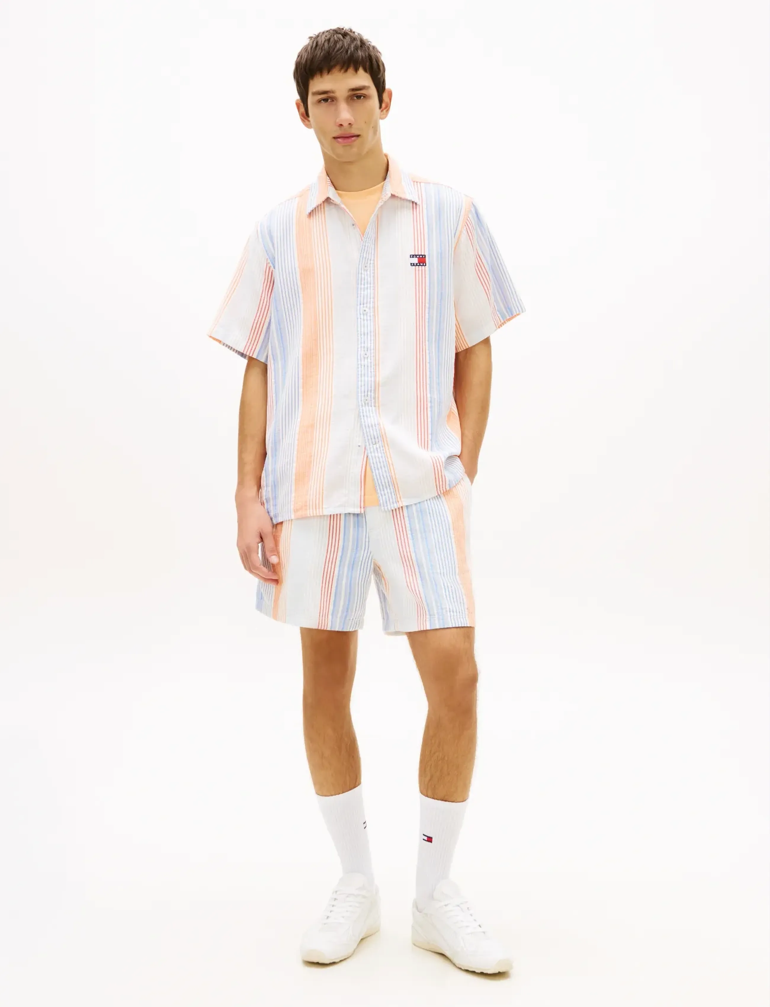 Tommy Jeans - TJM TEXTURED STRIPE SHORT EXT - lühikesed vabaajapüksid - ancient white stripes - 3