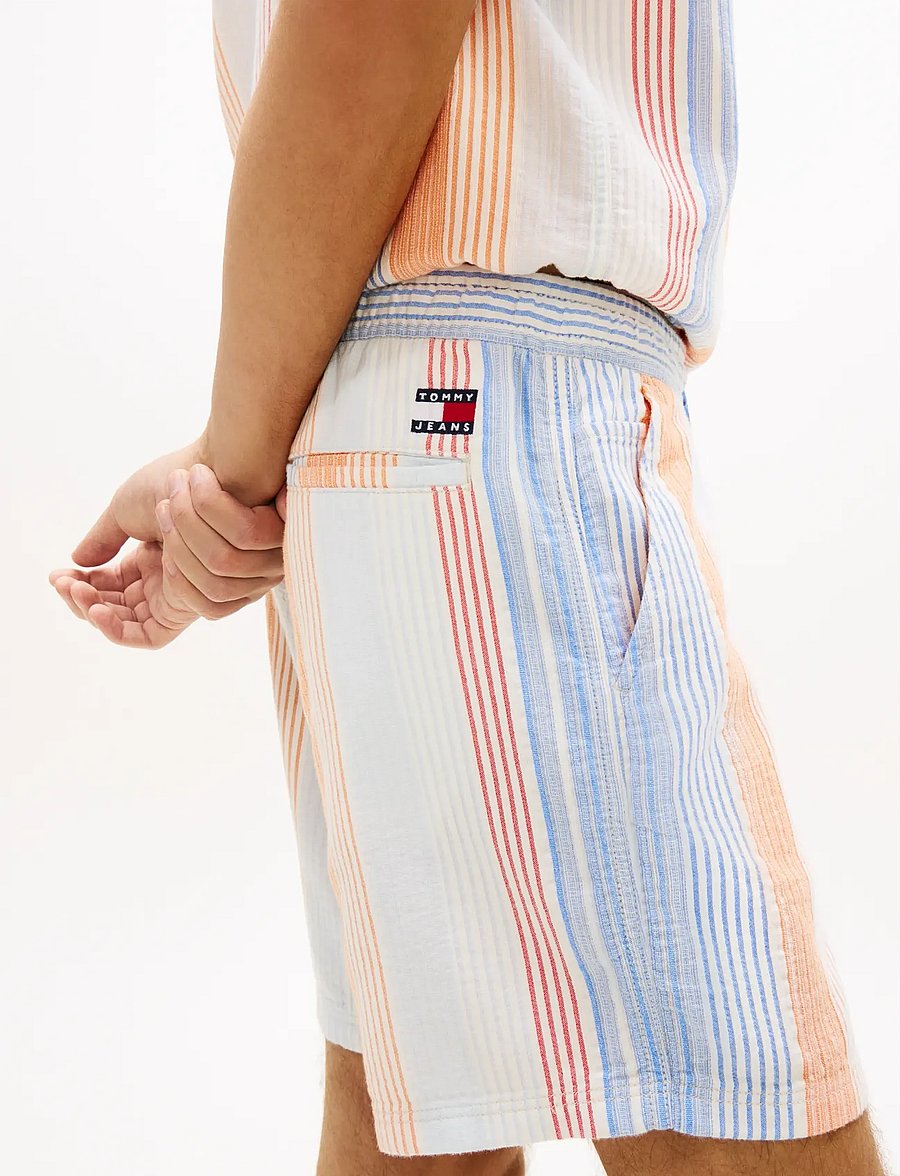 Tommy Jeans - TJM TEXTURED STRIPE SHORT EXT - lühikesed vabaajapüksid - ancient white stripes - 4