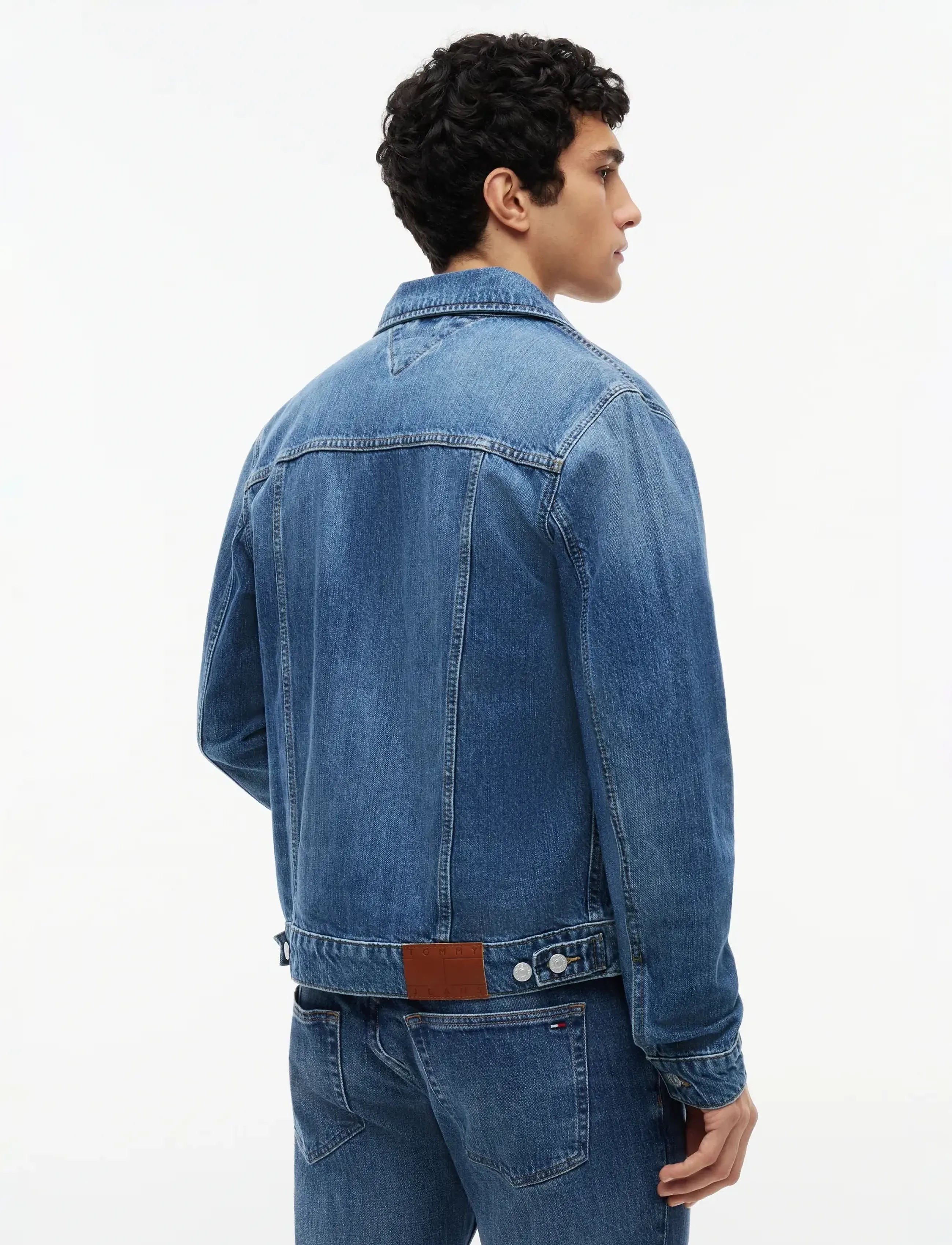 Tommy Jeans - RYAN RGLR TRCKR JCKT EXT BJ8038 - uforede denimjakker - denim medium - 2