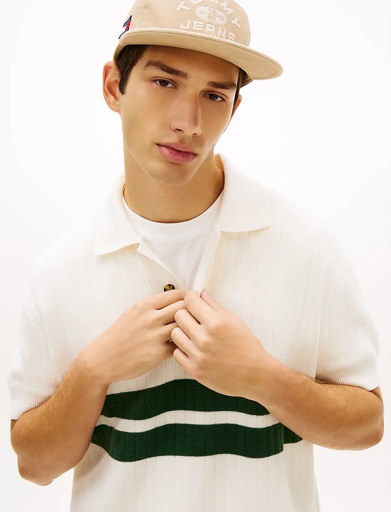 Tommy Jeans - TJM REG SS KNITTED POLO - polostrik - ancient white - 5