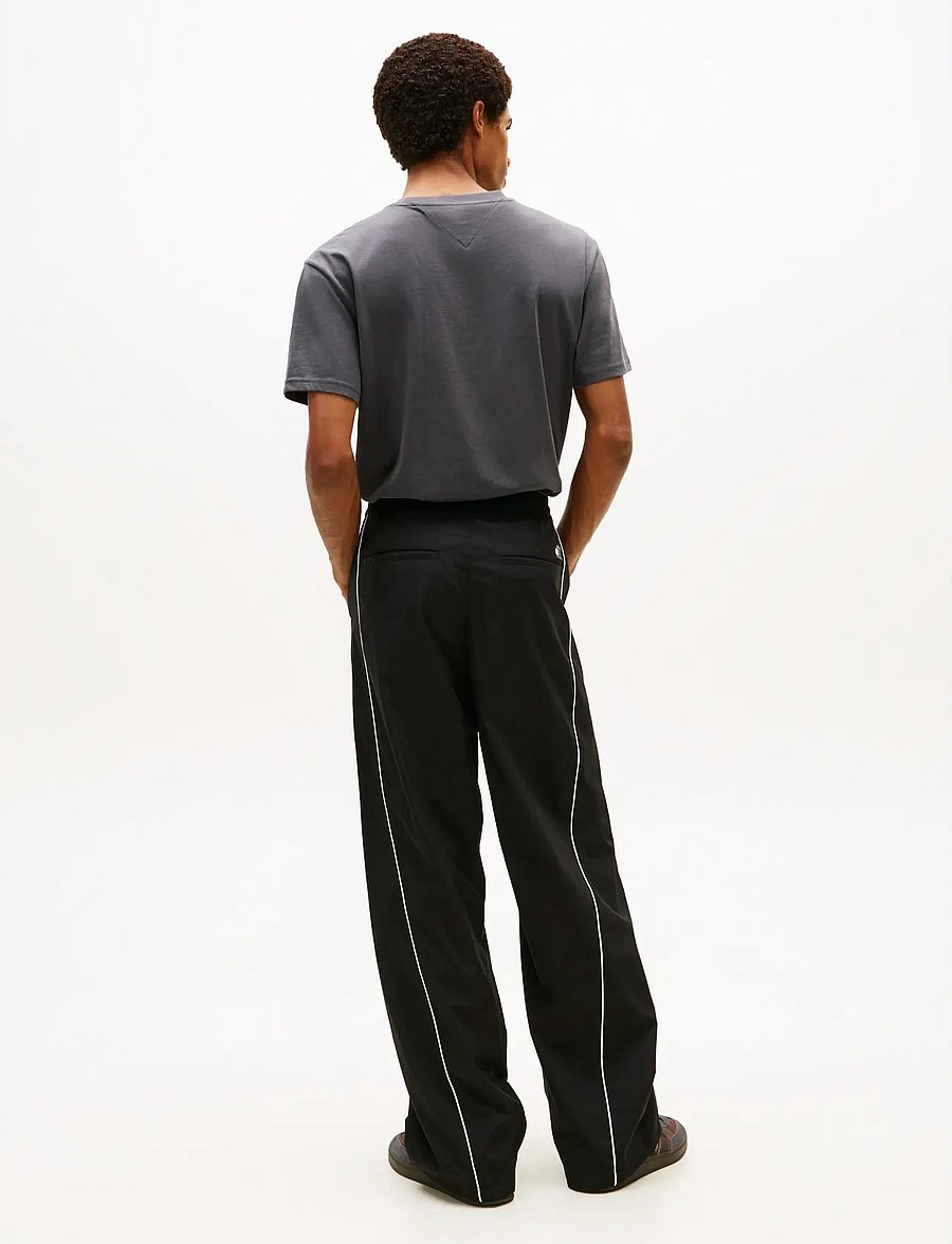 Tommy Jeans - TJM THEO PARACHUTE TRACK PANTS - pantalon de sport - black - 2