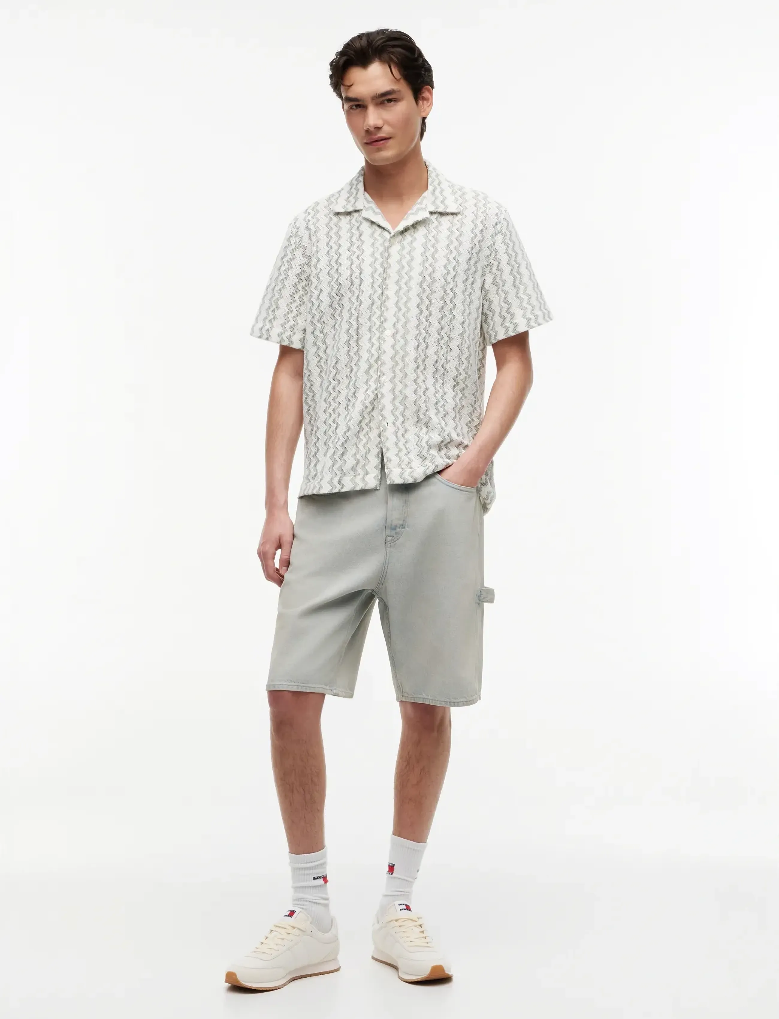 Tommy Jeans - TJM REG CLUB LACE SS SHIRT - kortærmede skjorter - spring olive - 4