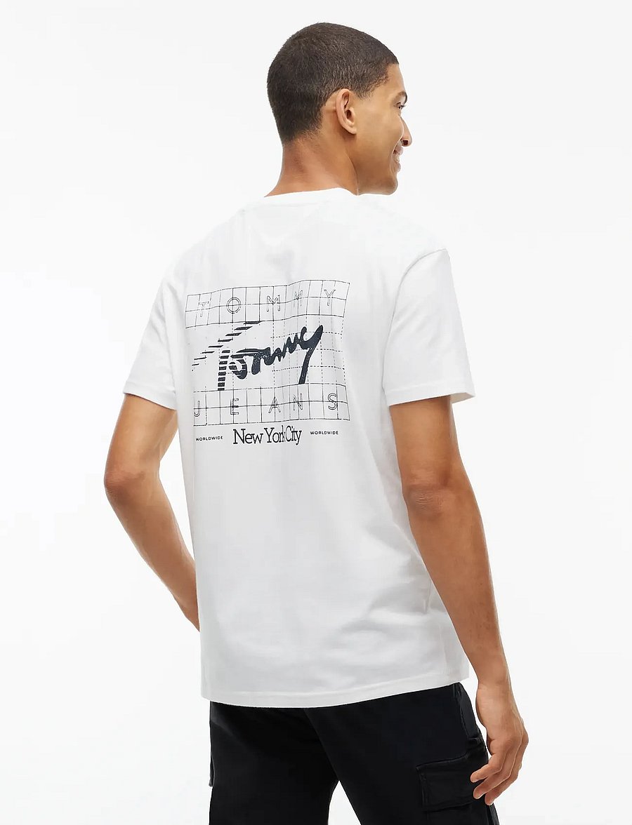 Tommy Jeans - TJM REG SIGN FLAG SS TEE EXT - kurzärmelige t-shirts - ecru - 2