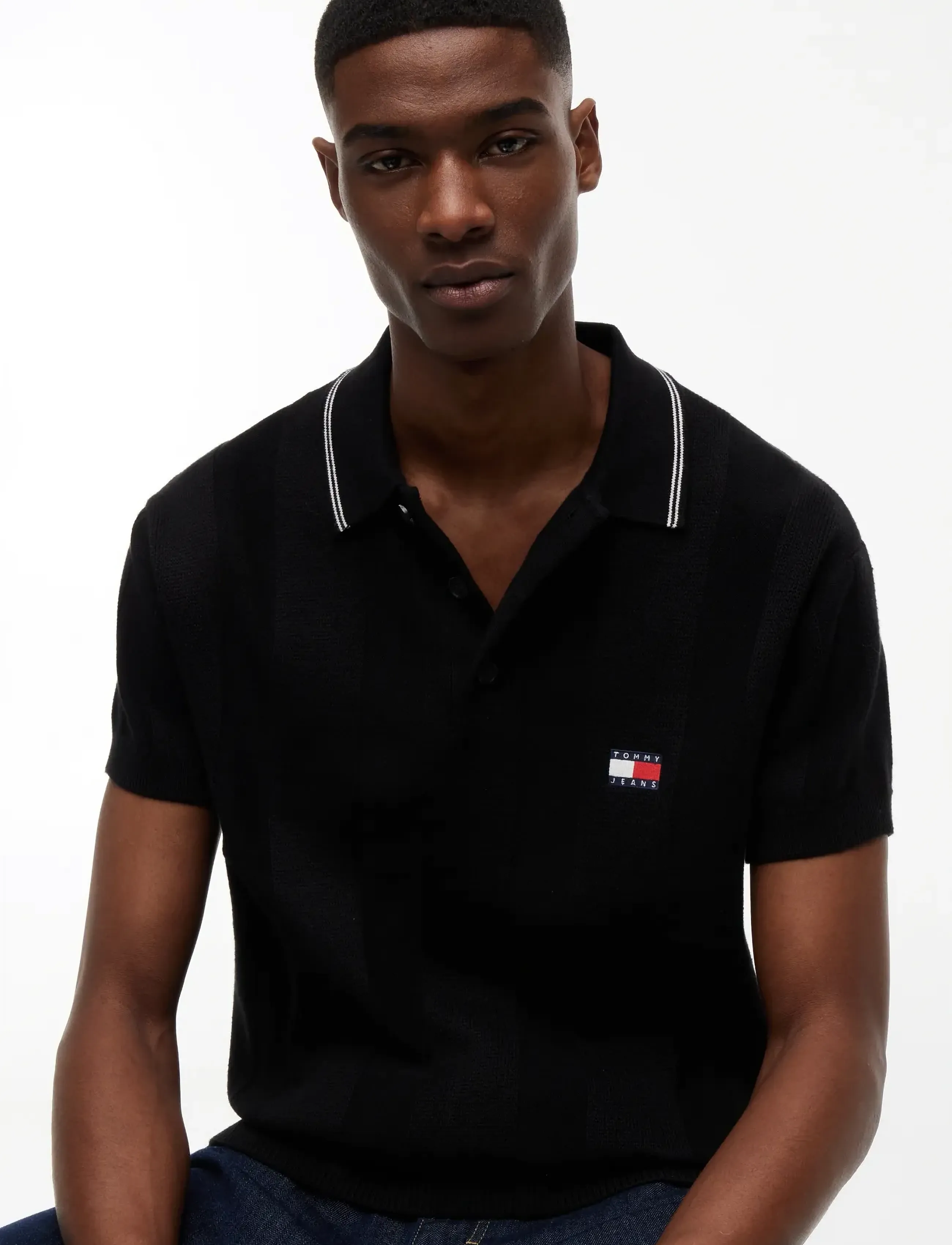 Tommy Jeans - TJM REG SS BADGE KNIT POLO EXT - knitted polos - black - 3