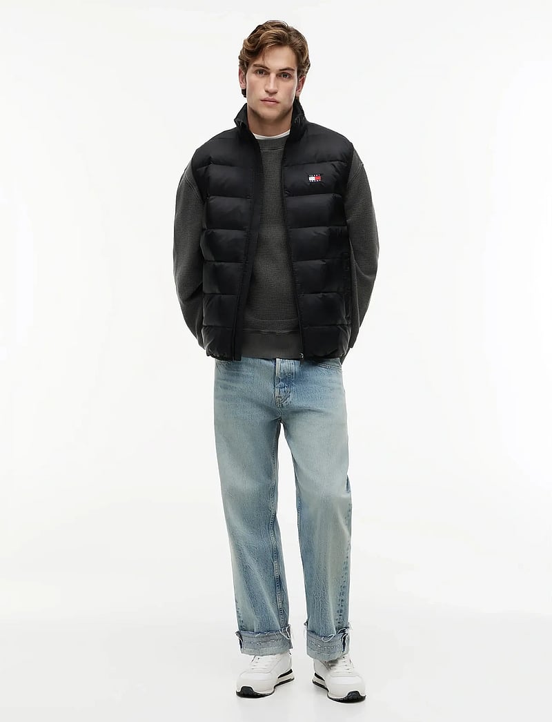 Tommy Jeans - TJM LIGHT DOWN PACKABLE VEST - vests - black - 5