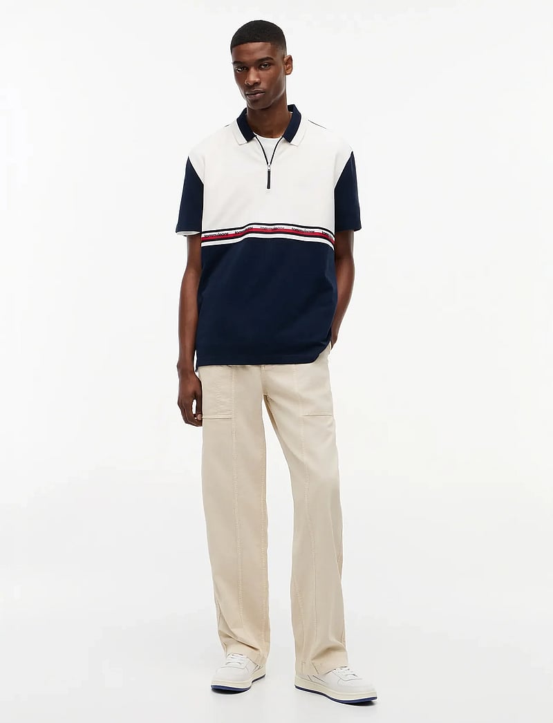 Tommy Jeans - TJM RLX TAPE ZIP POLO - polo marškinėliai trumpomis rankovėmis - ancient white colorblock - 4