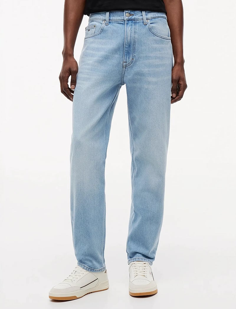 Tommy Jeans - SONNY RGLR TPRD BJ0111 CO - tapered jeans - denim light - 0