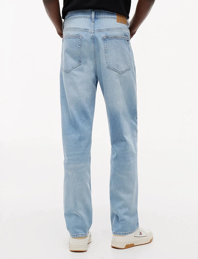 Tommy Jeans - SONNY RGLR TPRD BJ0111 CO - tapered jeans - denim light - 2