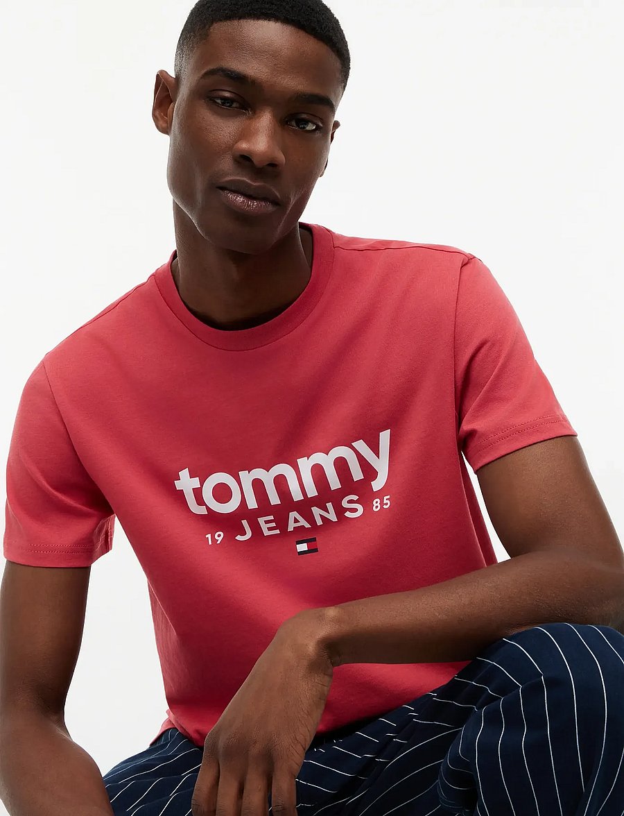 Tommy Jeans - TJM SLIM GRAPHIC TEE EXT - kurzärmelige t-shirts - anthem red - 3