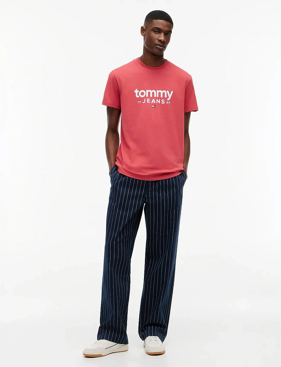 Tommy Jeans - TJM SLIM GRAPHIC TEE EXT - kurzärmelige t-shirts - anthem red - 4
