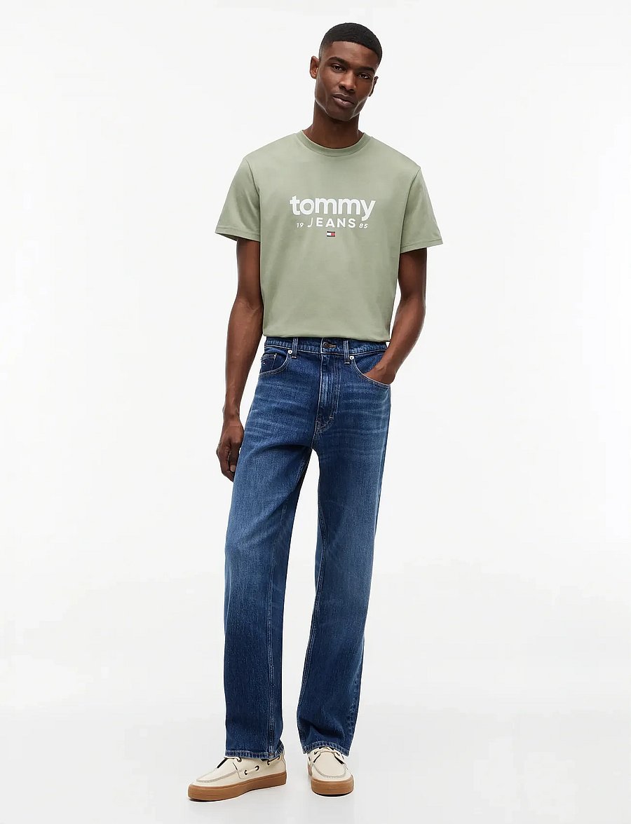 Tommy Jeans - TJM SLIM GRAPHIC TEE EXT - short-sleeved t-shirts - spring olive - 4