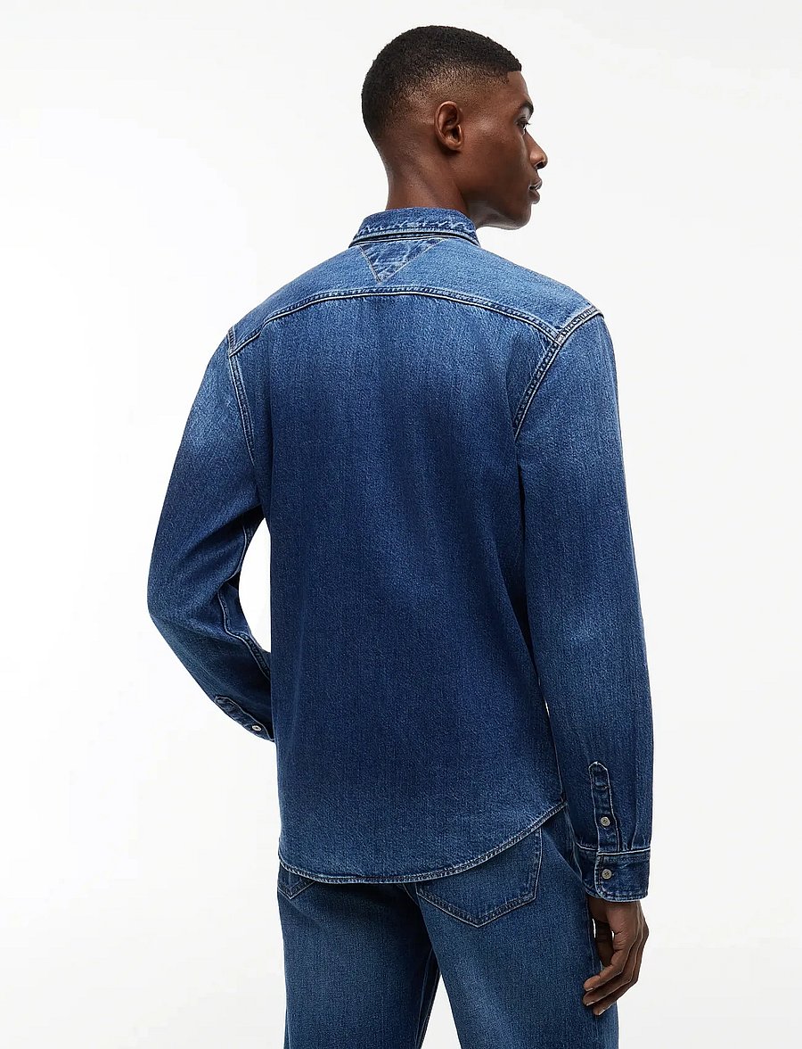 Tommy Jeans - REGULAR DENIM SHIRT EXT CJ8039 - teksasärgid - denim medium - 2