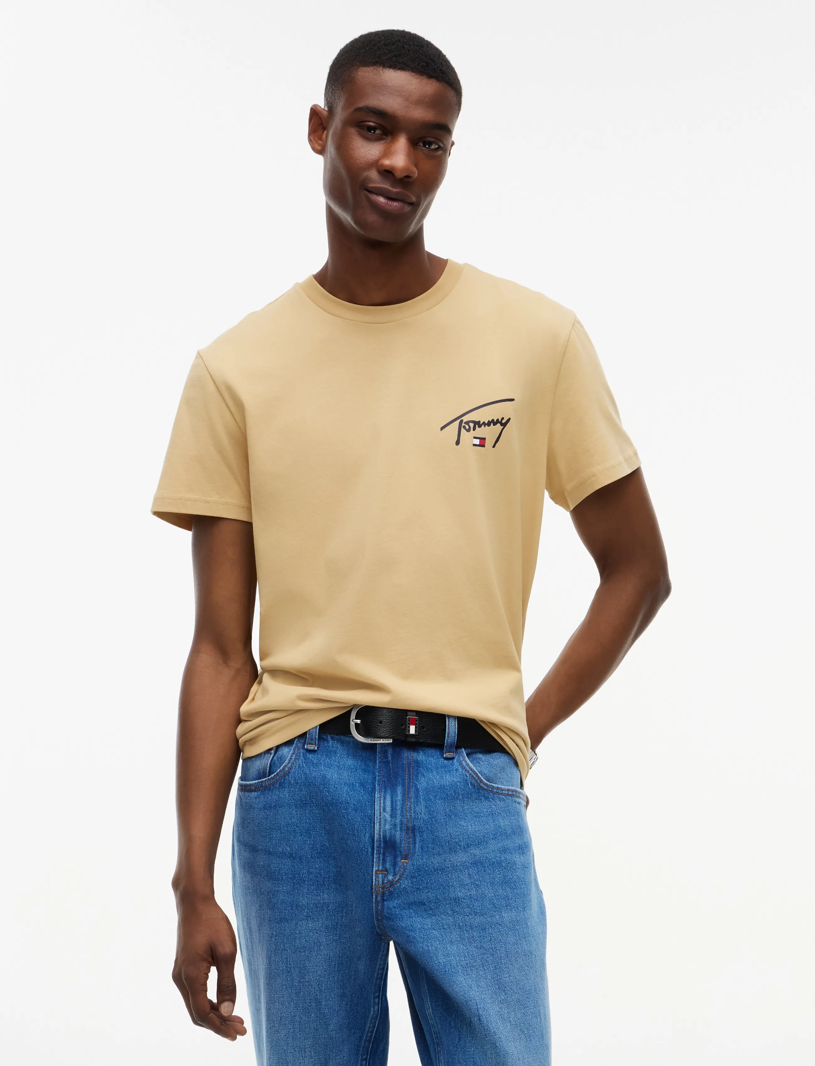 Tommy Jeans TJM SLIM SIGNATURE CHEST TEE EXT - Tommy Hilfiger - SANDY BEIGE / beige