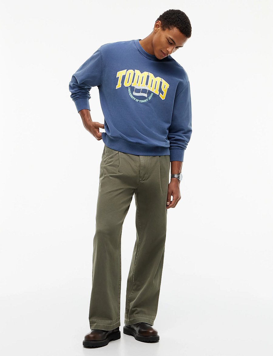 Tommy Jeans - TJM RLX VARSITY CREST CNCK - dressipluusid - dark blue - 4