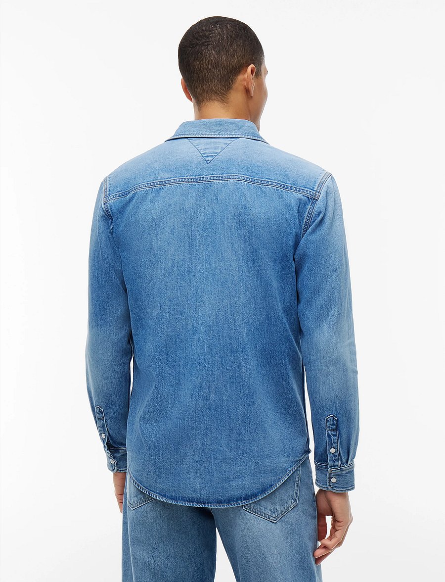 Tommy Jeans - REGULAR SHIRT EXT DJ8030 - teksasärgid - denim medium - 2