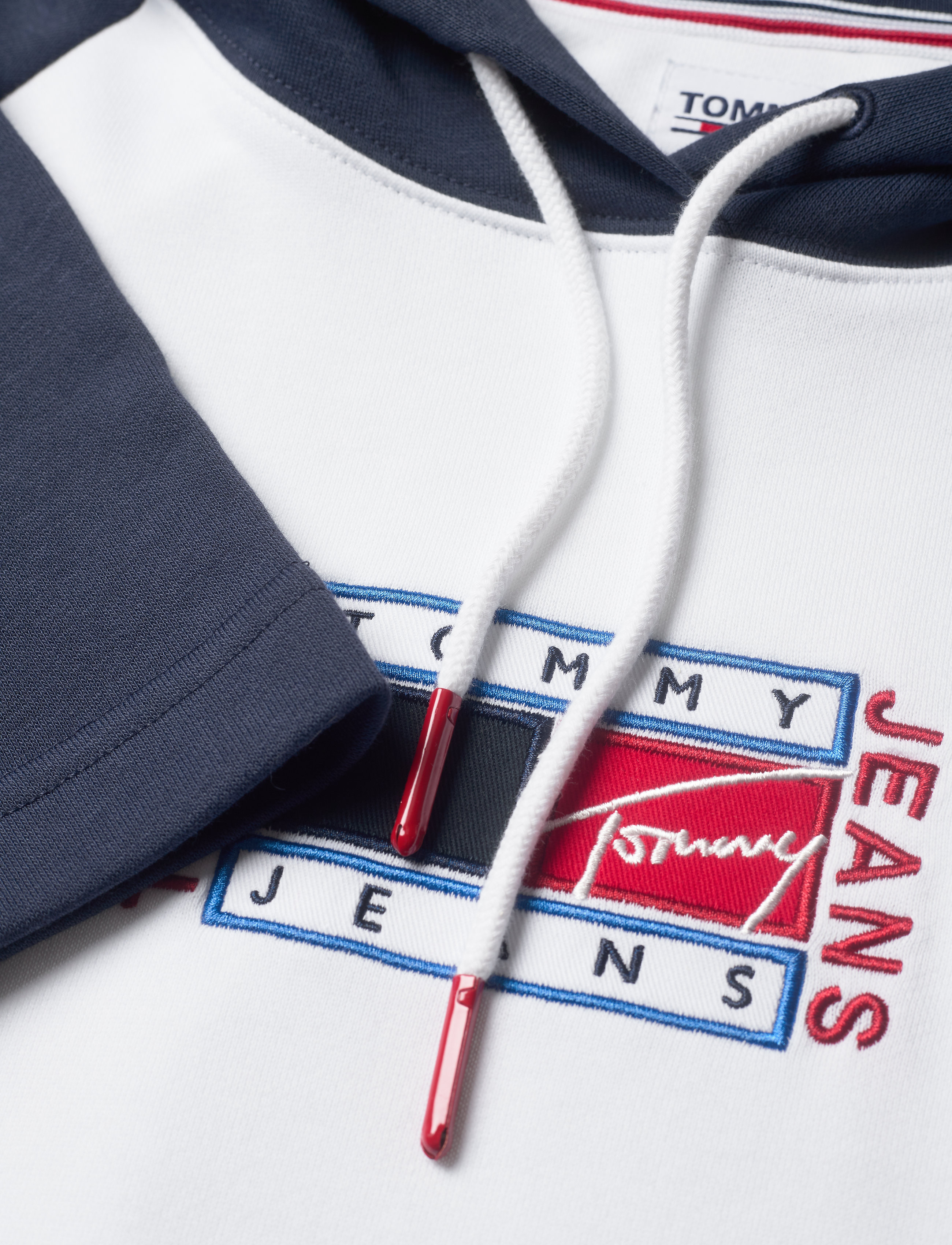 Tommy Jeans - TJW TIMELESS FLAG HOODIE DRESS - white / multi - 2