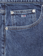 Tommy Jeans - CRV MOM JEAN UHR TPRD DF6134 - tapered jeans - denim medium - 2