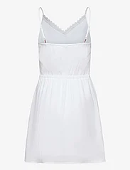 Tommy Jeans - TJW ESSENTIAL LACE STRAP DRESS - marškinėlių tipo suknelės - white - 1