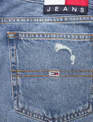 Tommy Jeans - HOT PANT SHORT BG0036 - jeansshorts - denim medium - 4