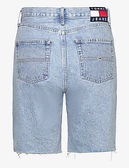 Tommy Jeans - HARPER HR BERMUDA BG0014 - korte jeansbroeken - denim light - 1