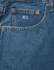 Tommy Jeans - MOM SHORT BG0032 - denim medium - 2