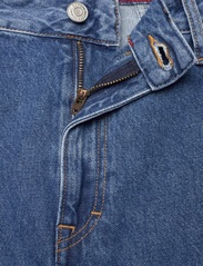 Tommy Jeans - CRV MOM SHORT BG0032 - korte jeansbroeken - denim medium - 3
